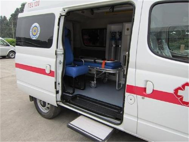 合浦救护车出租服务案例7